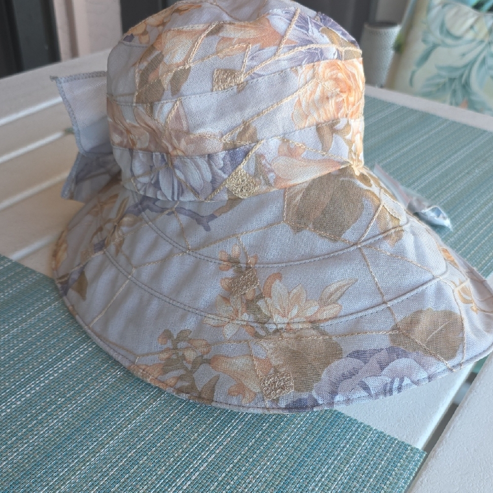 Floral Hat Wide Rim Light Foldable Fot Derby,tea,Bridal,church,sun,beach. NWT